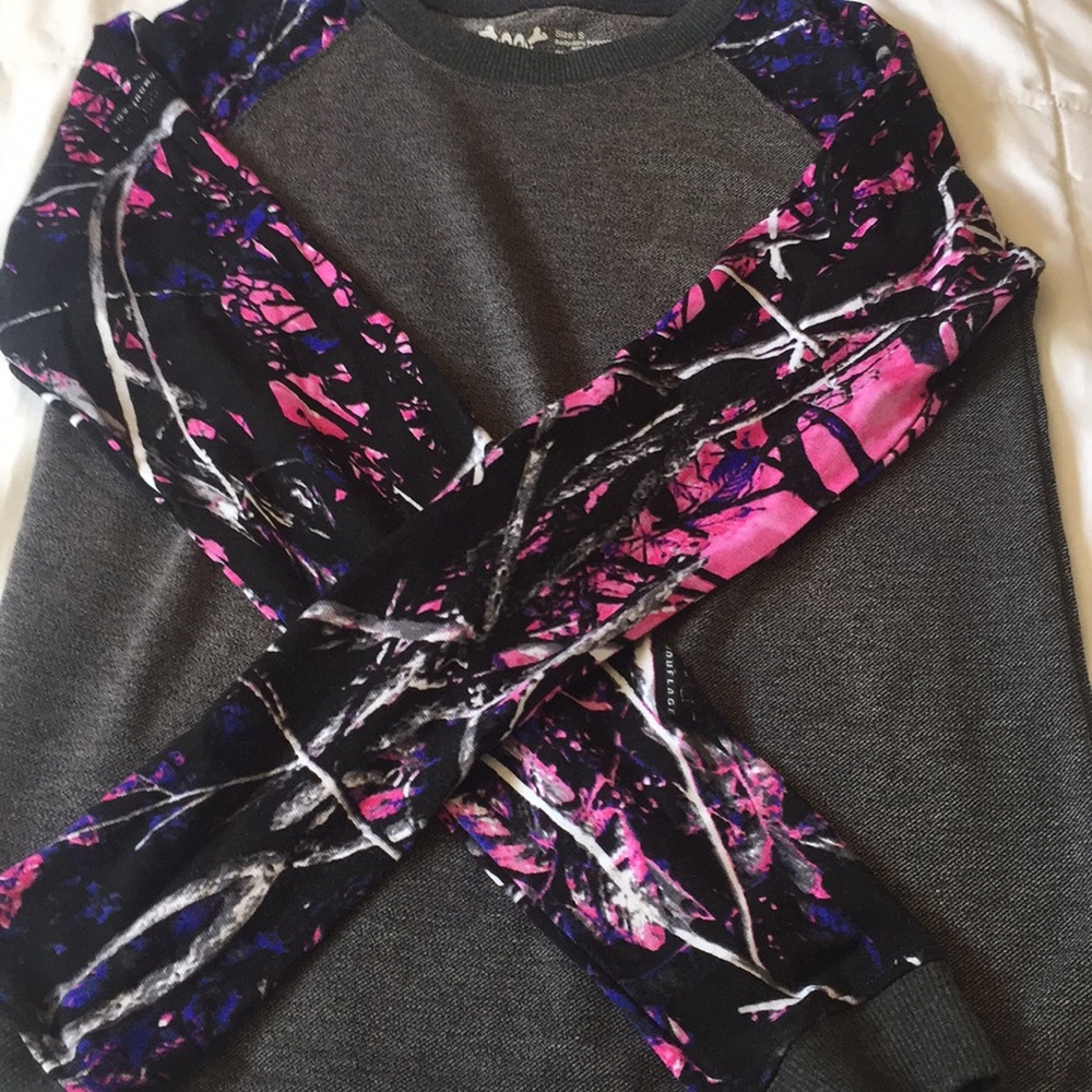 Muddy girl camo sweatshirt